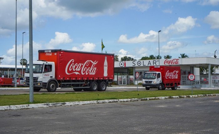 Coca-Cola abre vagas em AL com salário inicial de R$ 7.500; veja os cargos