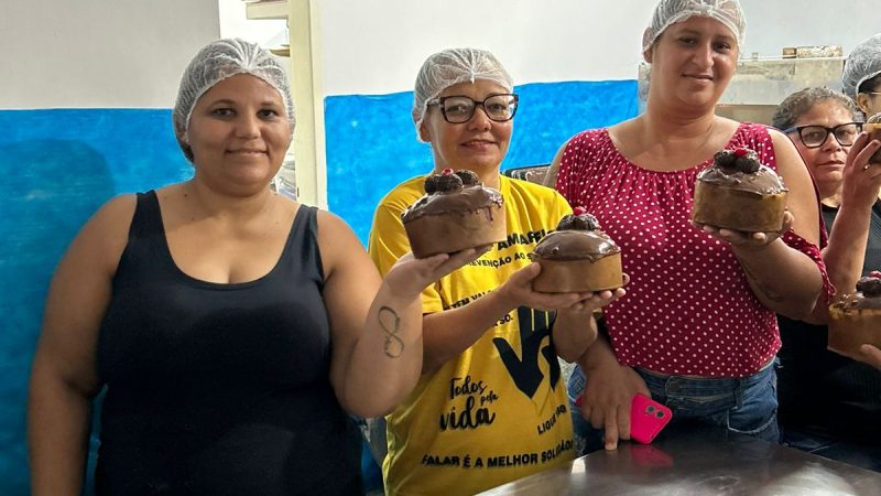 Secretaria de Assistência de Tanque d’Arca realiza oficina de panetones
