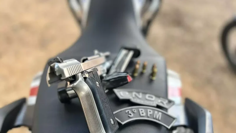 Operação conjunta prende acusado de homicídio e apreende moto roubada