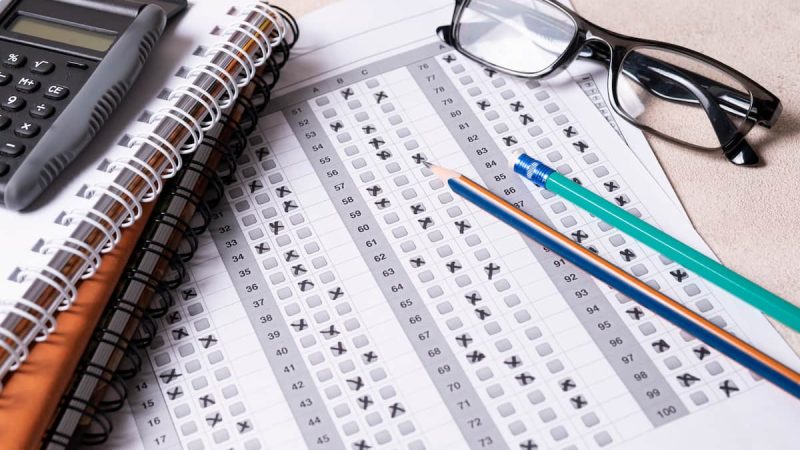 Concurso do INSS terá 500 vagas e salários de R$ 14 mil; confira