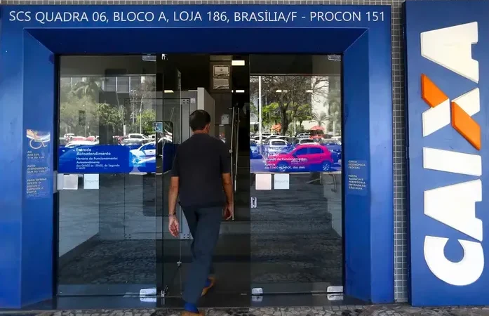 Bancos voltam a funcionar normalmente hoje