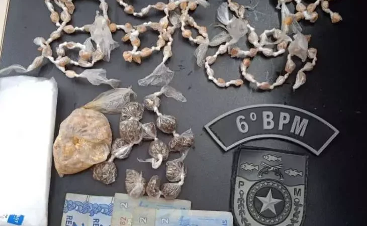 Ponto de comércio de drogas é desarticulado após abordagem