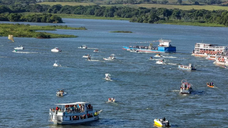 Chesf aumenta vazão do Rio São Francisco para a procissão de Bom Jesus em Penedo
