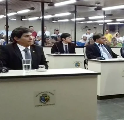 Vereador Fábio Targino preside Sessão Ordinária desta quarta-feira, 12