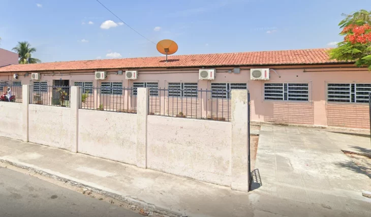 Pai ameaça diretora de escola após saber que seu filho foi suspenso, no Sertão de AL