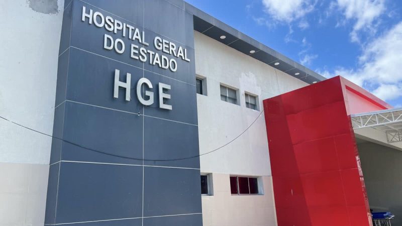 Mulher se joga de viaduto, atinge motociclista e vai a óbito no bairro do Jacintinho, em Maceió