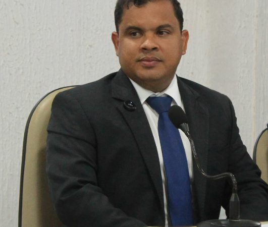 Presidente da Câmara de Palmeira dos Índios propõe abrir mais espaço para músicos locais em grandes eventos da cidade