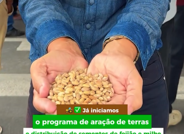 Prefeitura da Cacimbinhas inicia programa de aração de terras e distribuição de sementes de feijão e milho para agricultores da região