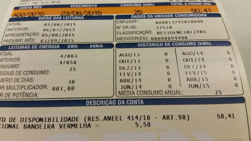 Lula assina MP que isenta 60 milhões de pessoas da conta de luz