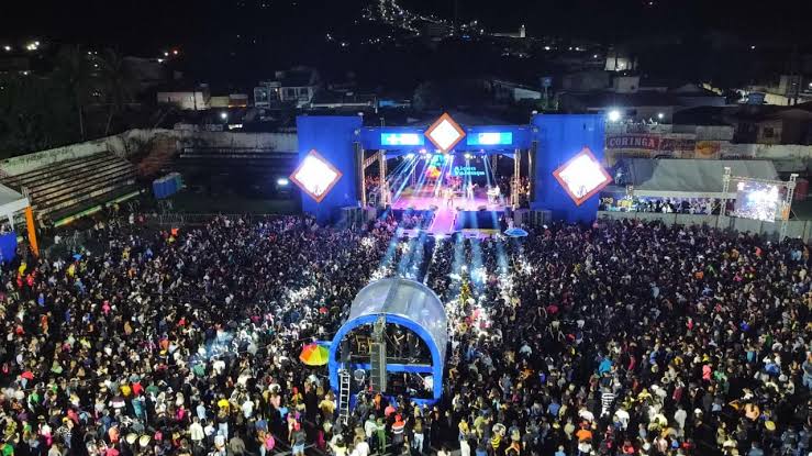 Festival com dinheiro público tenta blindar transmissão e libera camarote privado sem licitação; Veja o mapa com exclusividade