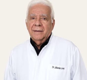 Vereador Henrique Bulhões entrega Título de Cidadão Honorário de Minador do Negrão ao Dr. Sebastião Lessa Neto