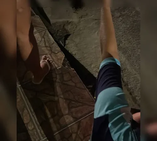 Jovem de 22 anos é morto a tiros com a filha no colo em Arapiraca