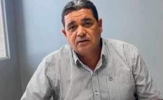 Ex-prefeito de Santa Luzia do Norte é acusado por posse de arma de uso restrito