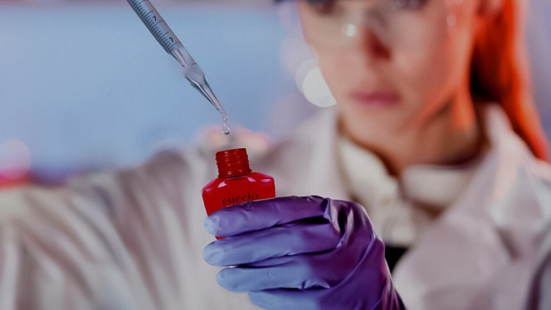 Anvisa segue União Europeia e decide proibir substâncias usadas em esmaltes em gel por risco de câncer e infertilidade