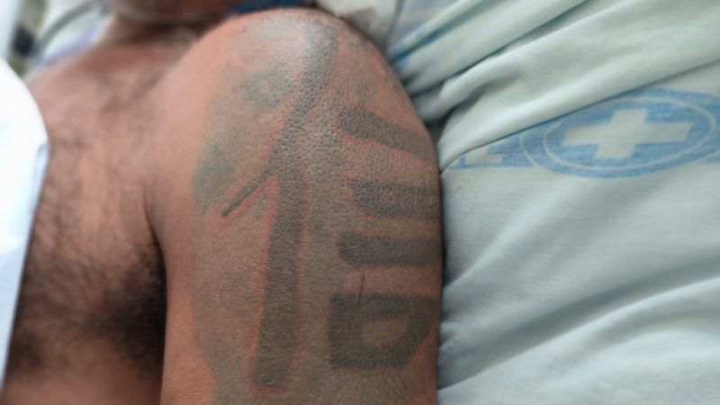 Hospital de Emergência do Agreste tenta localizar familiares de paciente sem identificação