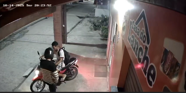 Entregador tem moto levada por criminosos armados na zona rural de Limoeiro de Anadia