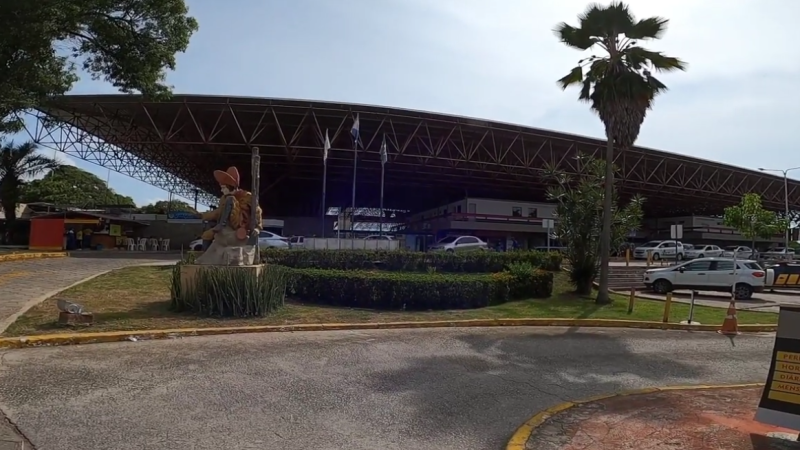 Suspeito de associação ao tráf1co é preso em micro-ônibus na Rodoviária de Maceió