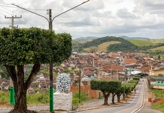Vereador de Joaquim Gomes é acusado de ameaçar funcionários e danificar veículo de empresa de saneamento