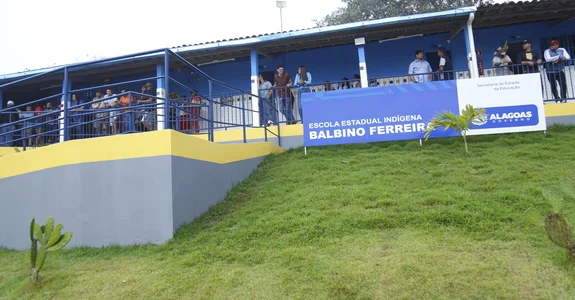 Vereador denuncia suposta expulsão de aluna por motivação política em escola indígena de Palmeira dos Índios