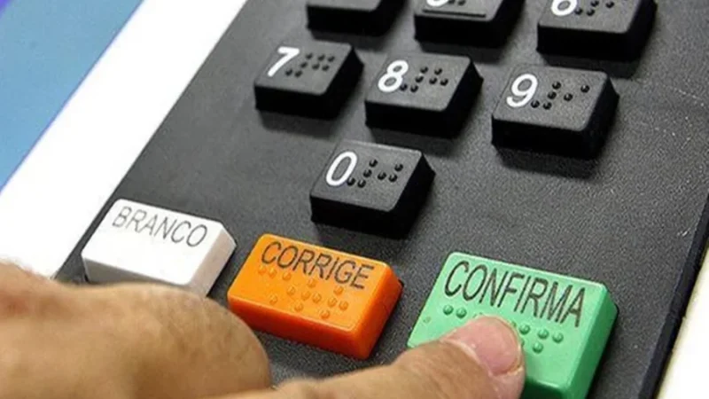 Eleitor terá que escolher seis nomes nas urnas em 2026. Veja cargos