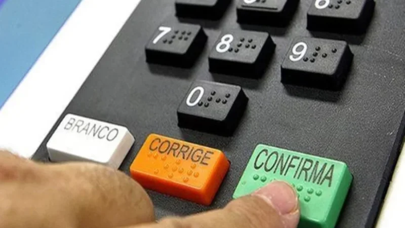 Uso de IA nas eleições de 2026 pode render multa de R$ 30 mil; entenda