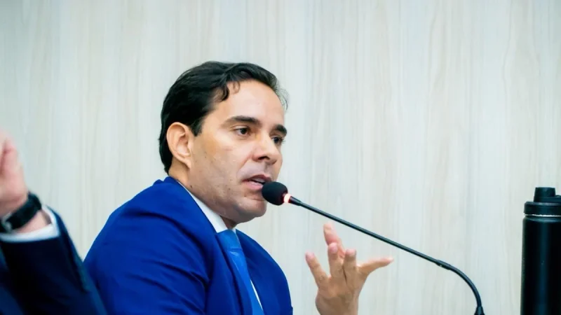 Troca de acusações entre Kelmann Vieira e Rui Palmeira acirra clima político em Maceió