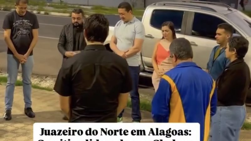 Prefeito de Juazeiro do Norte participa de Missa de Sétimo Dia em homenagem a romeiros mortos em acidente em Alagoas