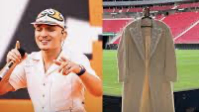 João Gomes valoriza renda do Pontal da Barra em look na final da Supercopa do Brasil