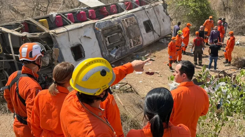 Romeiros que morreram em acidente com ônibus terão velório coletivo
