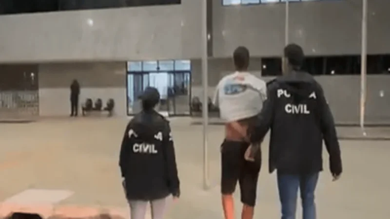 Mãe “vende” a virgindade de filha adolescente por R$ 300 para amante