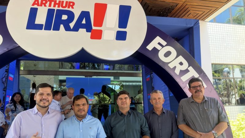 Madson Monteiro lidera comitiva para prestigiar lançamento de candidatura de Arthur Lira ao Senado
