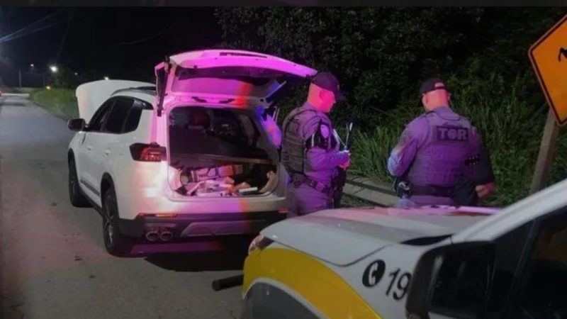 Policial rodoviário federal é preso com carga de iPhones avaliada em R$ 1,5 milhão na BR-116