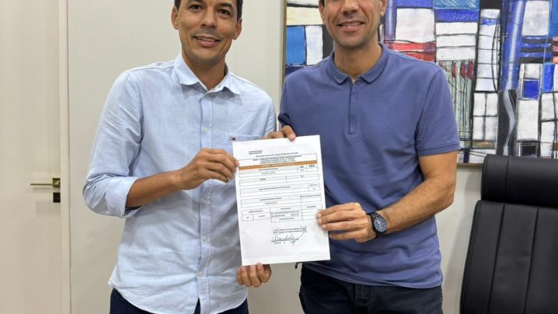 R$ 150 mil para a Saúde de Ouro Branco: Deputado Dr. Wanderley garante recurso para ambulância