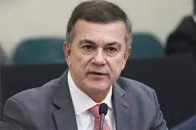 Medeiros dispara indireta sobre “troca de lados” e expõe racha após reaproximação de Ronaldo Lessa com João Henrique Caldas