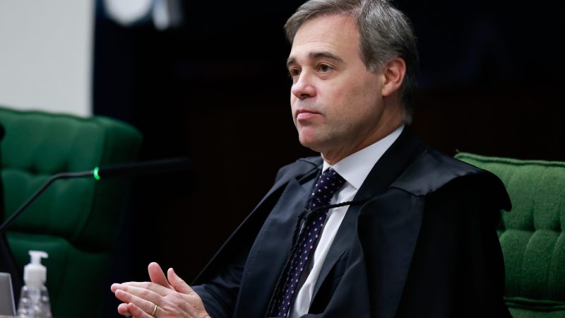 Pela segunda vez em um mês, voo de ministro do STF, André Mendonça, enfrenta problema antes da decolagem