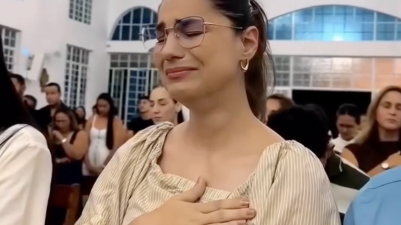 Missa em ação de graças reúne fleis após acidente com van do Instituto Superar em Atalaia