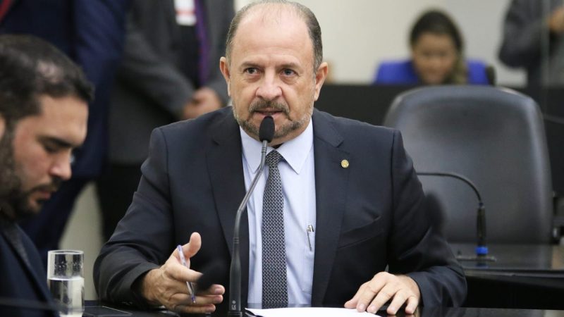 Deputado Antônio Albuquerque rebate acusações e cobra apuração sobre caso de estupro em Alagoas