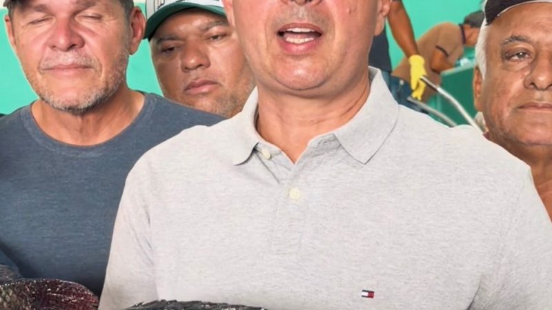 Prefeito Vaval Wanderley realiza entrega de peixe tilápia e kits alimentares na Semana Santa em Cacimbinhas