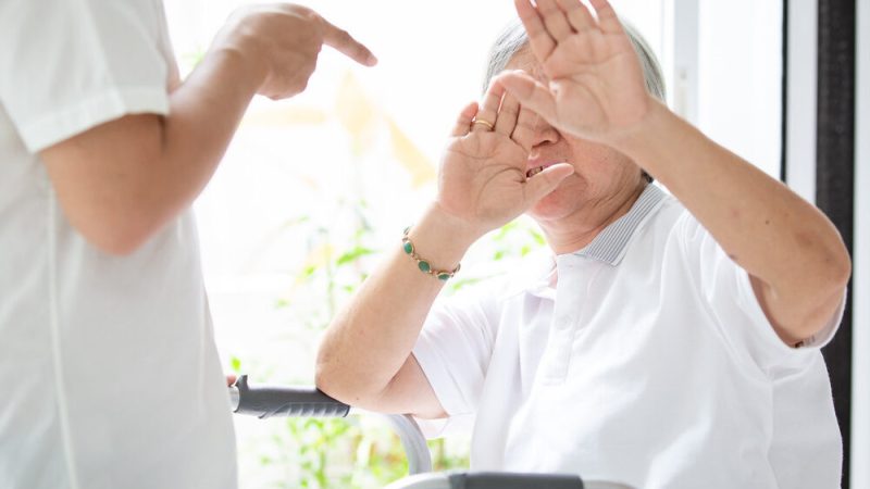 CCJ aprova projeto que endurece penas para ameaça contra crianças, idosos e pessoas com deficiência