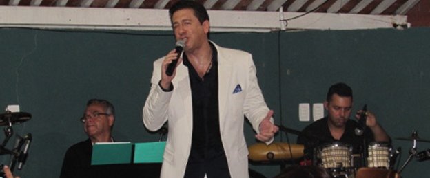 Show “Sentimental Nós Somos” de Altemar Dutra Jr é sucesso de público em Maceió