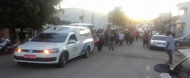 Dor e comoção marcam sepultamento de policial militar que cometeu suicídio