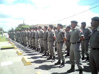 PMs e bombeiros aceitam proposta e decidem pelo fim da Operação Padrão em AL