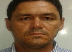 Homem é preso ao tentar fazer compras com cartão de crédito falso