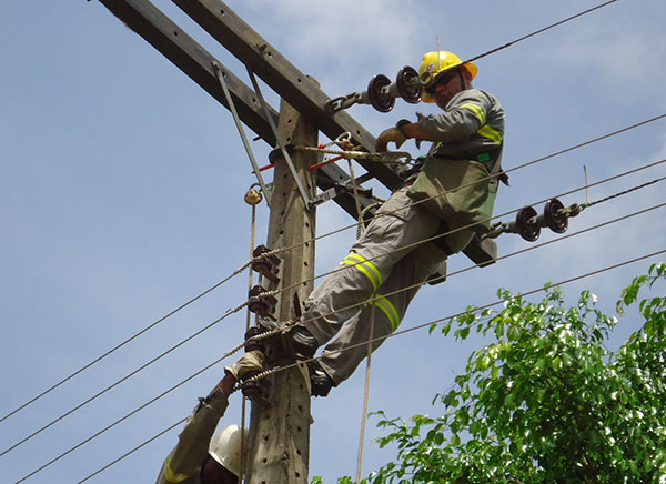 13 municípios do Sertão têm o fornecimento de energia interrompido