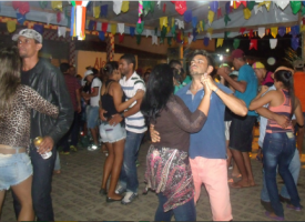 8ª edição do Forró Danado de Bom recebe centenas de pessoas em Canafístula de Frei Damião