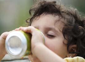 Coca, Pepsi e Ambev param de vender refrigerante a escolas