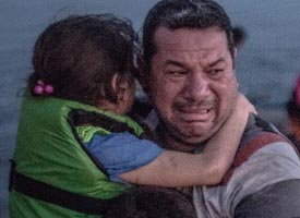 Itália resgata 2.578 imigrantes na costa da Sicília