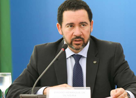 Governo cortará 4,3 mil cargos comissionados e funções