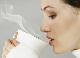 Bebidas muito quentes podem causar câncer de esôfago