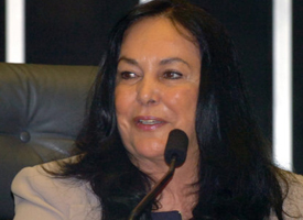 Senadora Rose de Freitas será líder do governo no Congresso